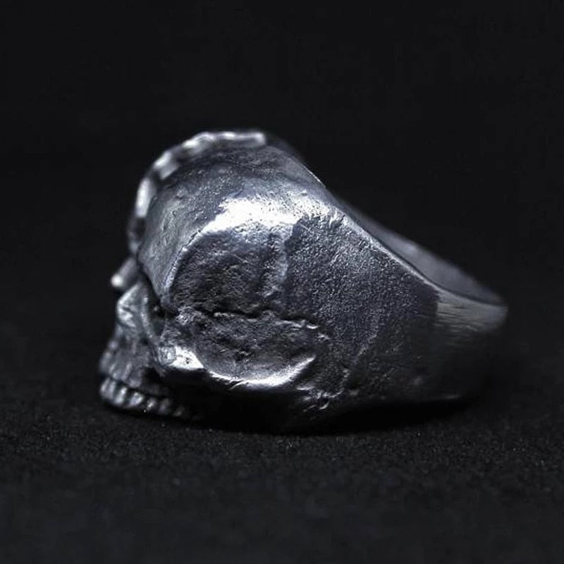 Cracked Skull Ring - DARK MOON