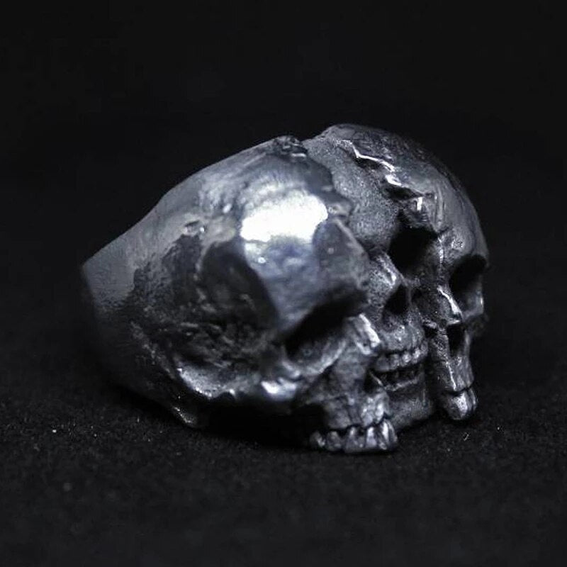 Cracked Skull Ring - DARK MOON