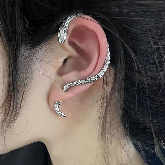 Snake Earcuff - DARK MOON