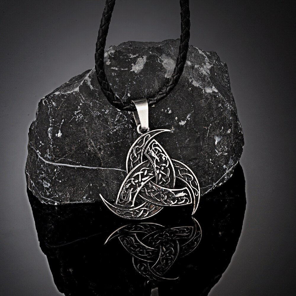 Odin's Horn Necklace - DARK MOON