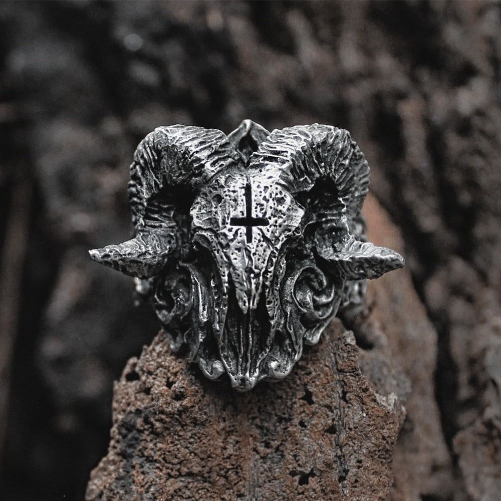 Dark Goat Skull Ring - DARK MOON