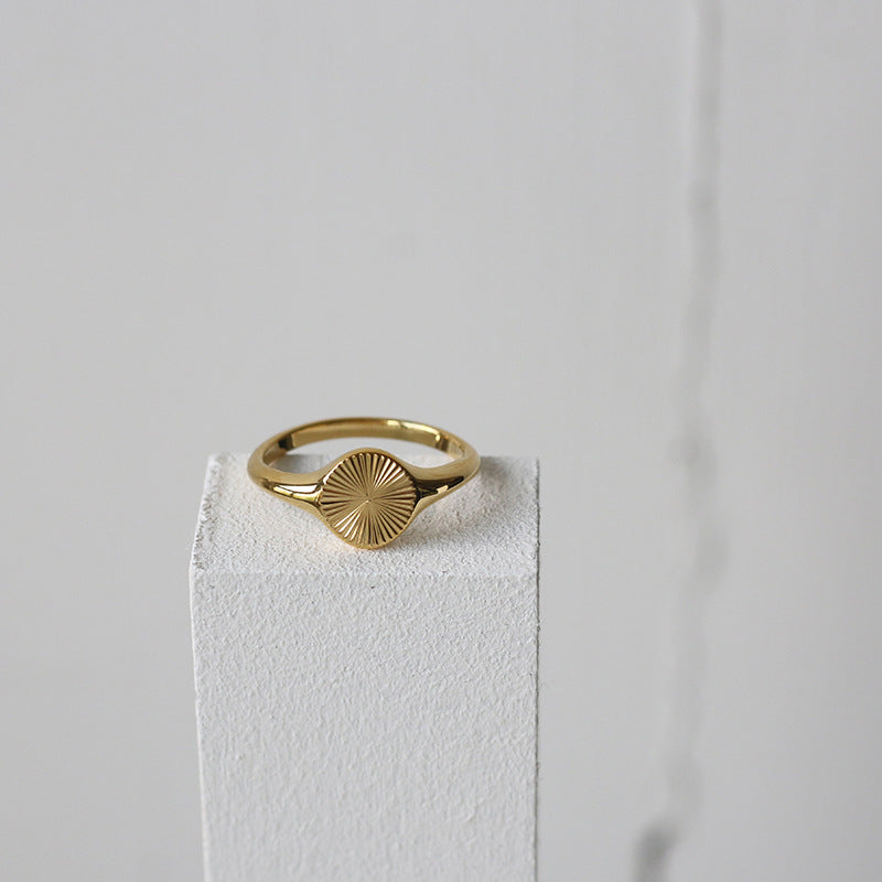 Minimalist Dainty Rays Ring - DARK MOON